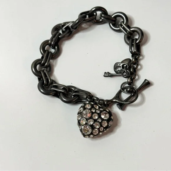 Fossil Silver tone Heart Charm Bracelet Open Heart Sterling Silver Bracelet Box Set main image 4